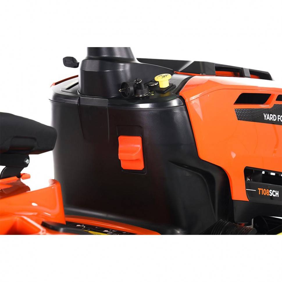 Садовый трактор YARD FOX T 108SCH